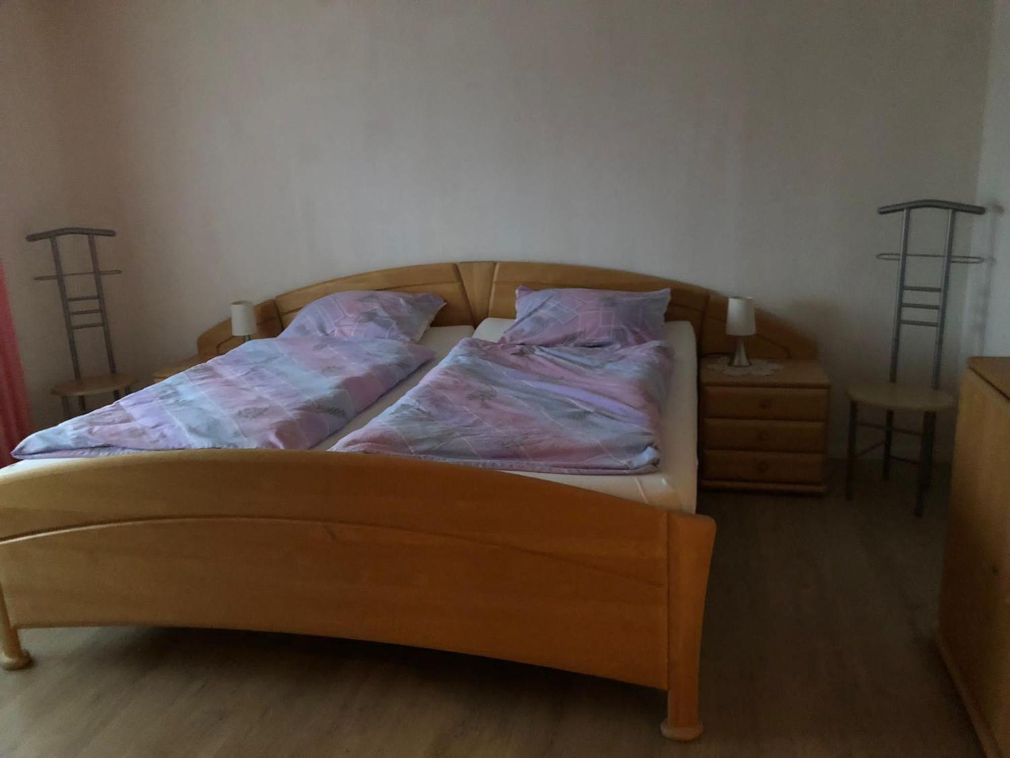 Ferienwohnungjahrsfeld Strassenhaus Ngoại thất bức ảnh