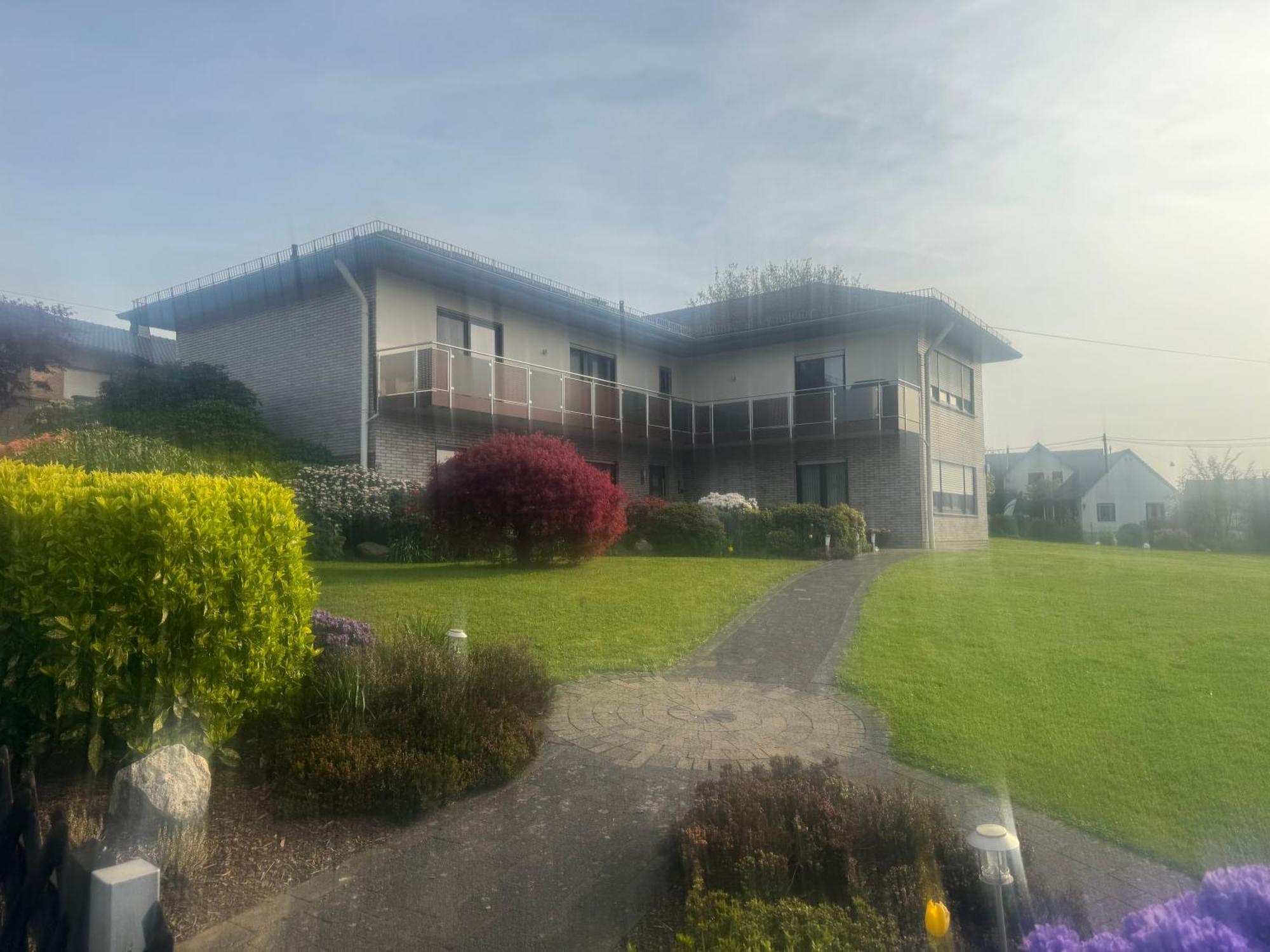 Ferienwohnungjahrsfeld Strassenhaus Ngoại thất bức ảnh